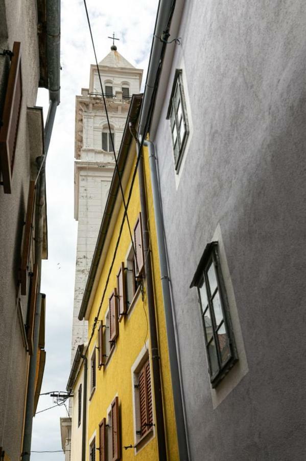 Studio Apartman Old Town Novi Vinodolski Exterior foto